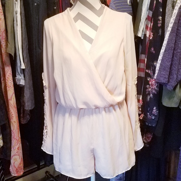 Charlotte Russe Blush Lace Romper - Picture 6 of 6